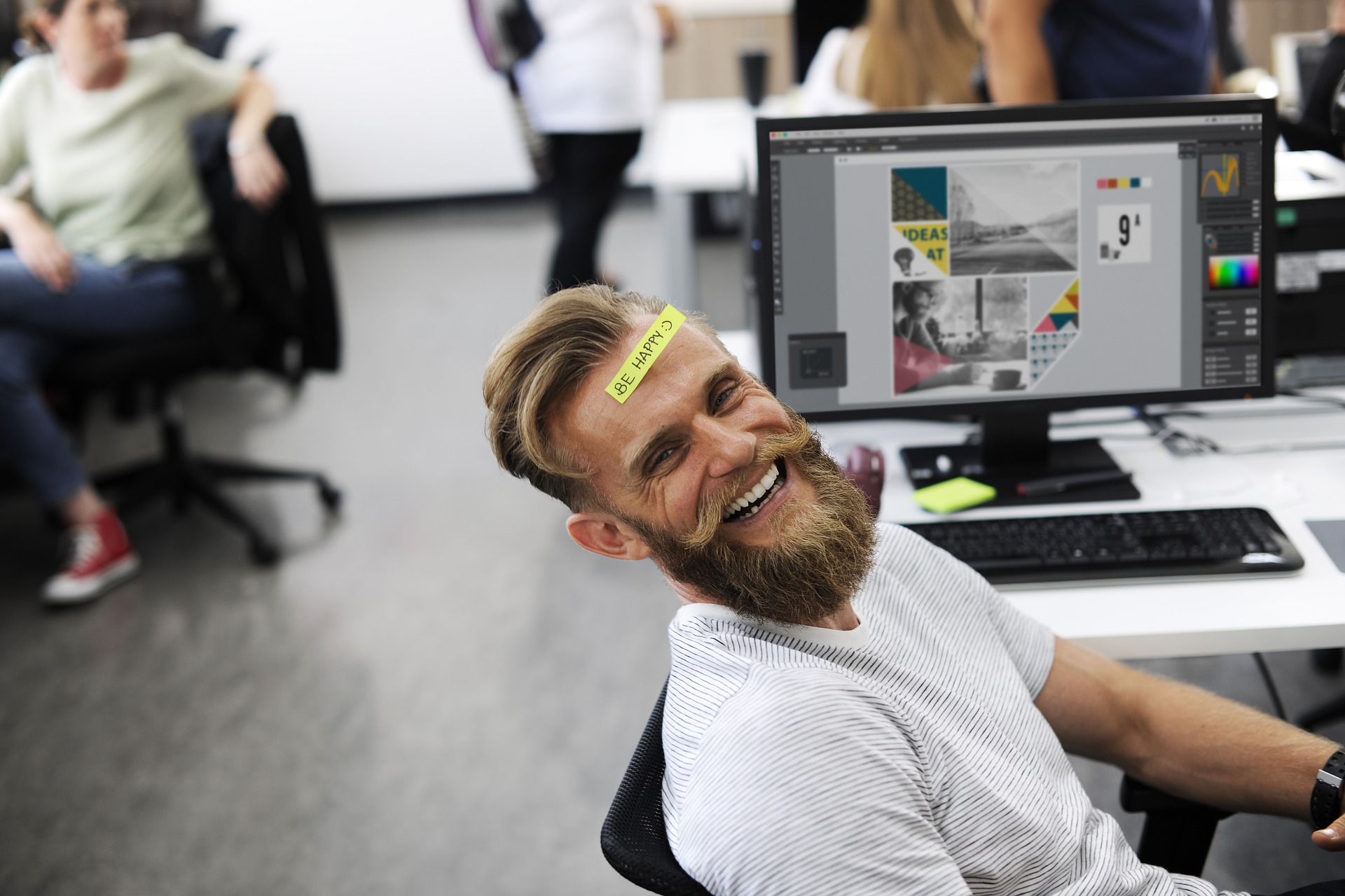 5 simple ways to make money online