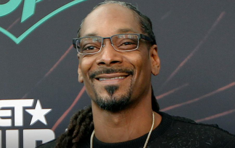 BIOGRAPHY AND NETWORTH OF SNOOP DOGG